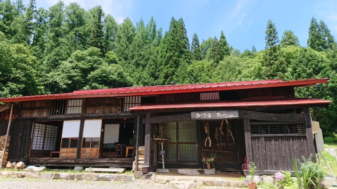 تاكاياما むかしの暮らし体験 1日二組 古民家の宿 みのり家 المظهر الخارجي الصورة